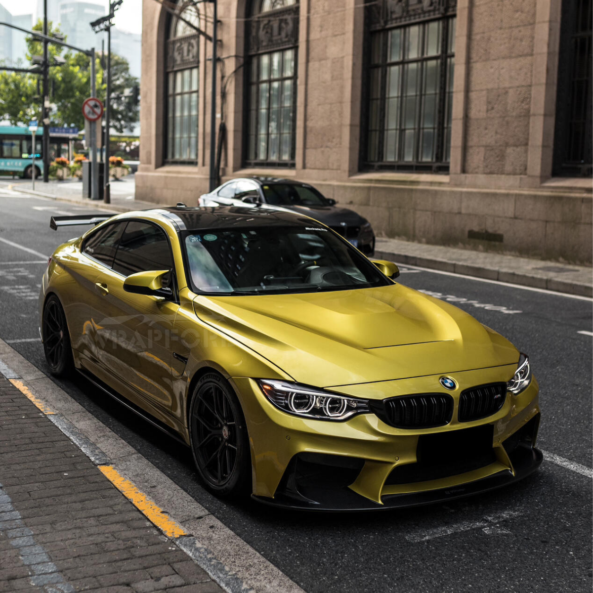 Glänzende Metallic Zitronengelb Vinyl Wrap