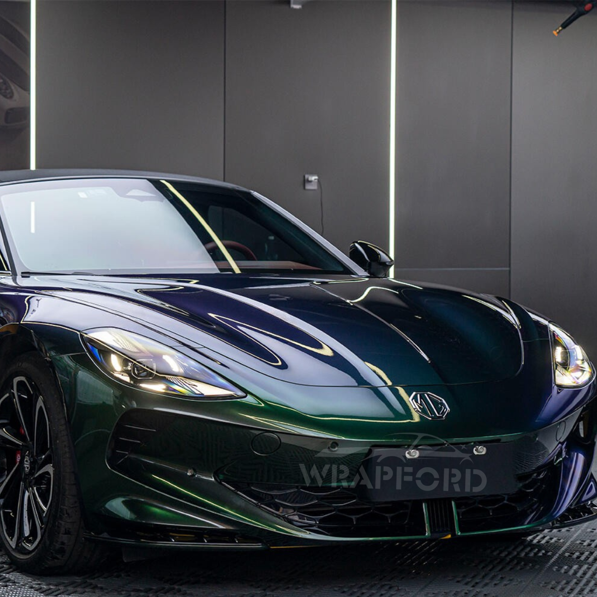 Hochglänzende Dunkel Mystik Grün Vinyl Wrap