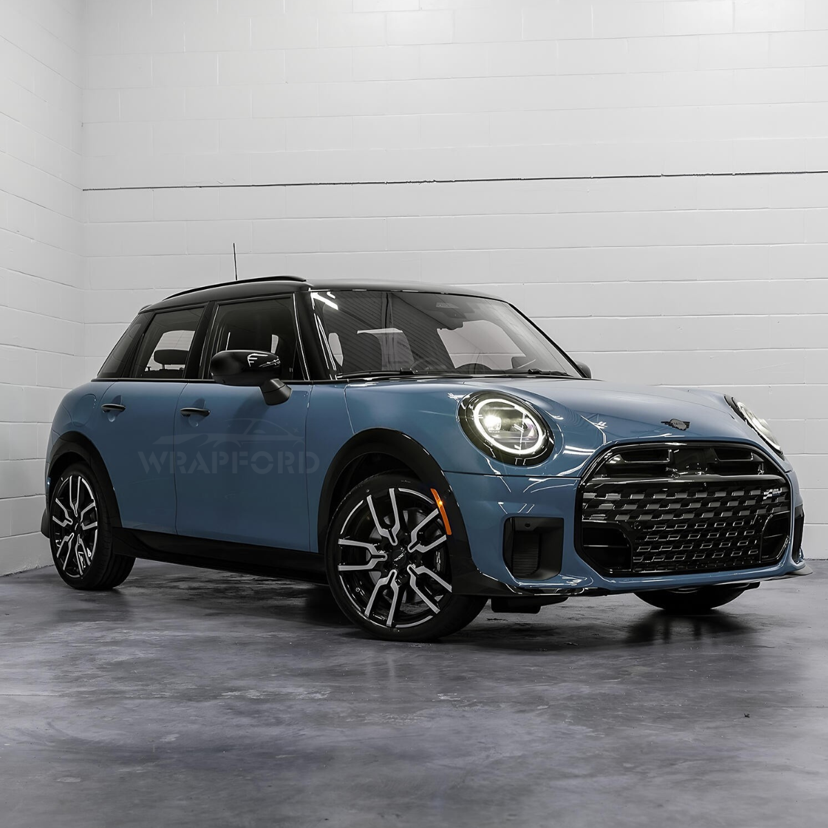 Glanz Metallic Aviator Blau Vinyl Wrap