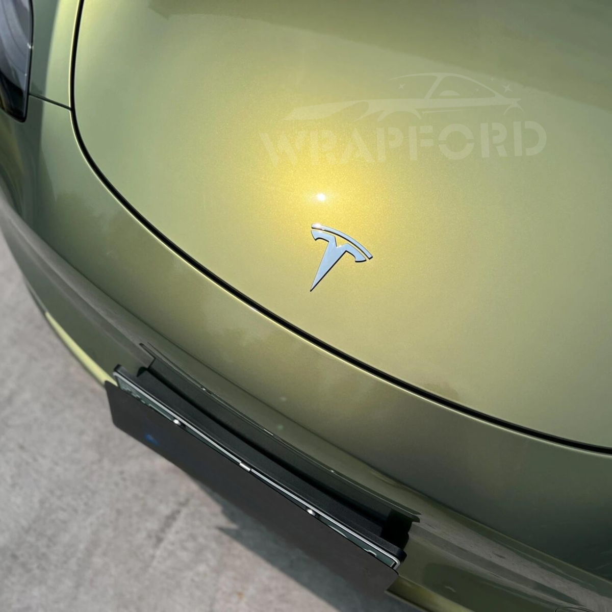 Hochglänzende Urban Champagner Vinyl Wrap